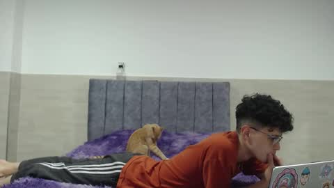 _vanie online show from November 20, 2:45 am