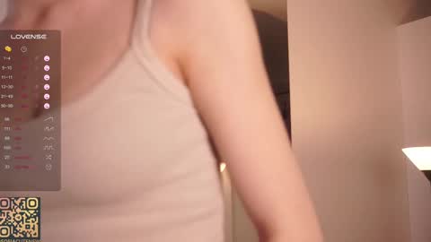 Snapshot of _vi_vi_ chatting on February 14, 6:40 pm Viola online show from February 14, 6:40 pm