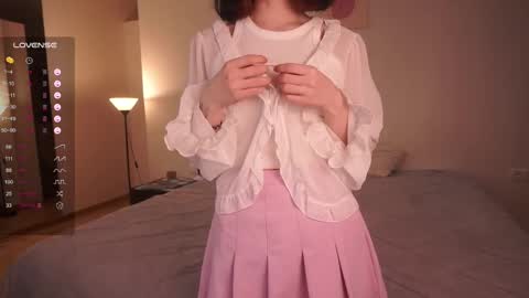 Snapshot of _vi_vi_ chatting on February 15, 6:33 pm Viola online show from February 15, 6:33 pm