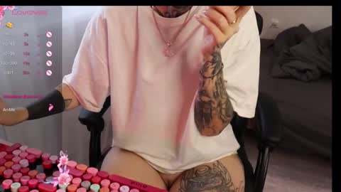 Snapshot of _viv1an_ chatting on October 12, 6:56 am Alis online show from October 12, 6:56 am