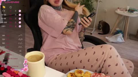 Alis online show from December 5, 10:57 am