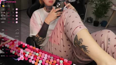 Alis online show from December 22, 9:06 am