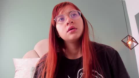 Snapshot of _vix555_ chatting on February 2, 2:34 pm Vix online show from February 2, 2:34 pm