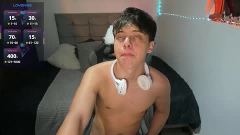 Aron Walker online show from November 29, 3:42 am