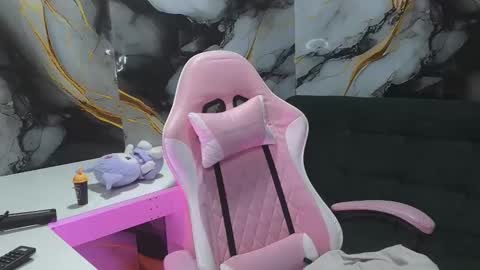 Snapshot of _weird_sativa chatting on March 5, 1:56 am _weird_sativa online show from March 5, 1:56 am