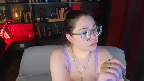 Snapshot of _wendy_evans_ chatting on July 6, 1:19 pm Wendy online show from July 6, 1:19 pm