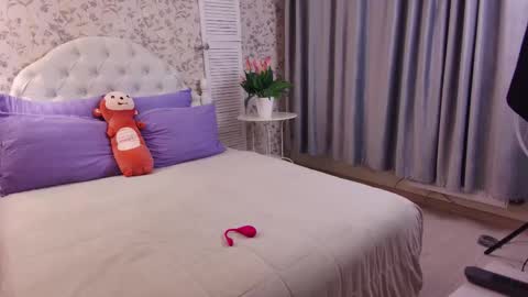 Wendy online show from October 10, 1:37 am