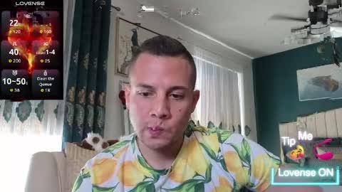 Sebastian online show from May 12, 5:21 pm