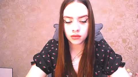 Snapshot of _your_fantasy_girl chatting on June 26, 4:06 am Alisa online show from June 26, 4:06 am