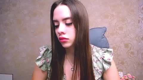 Snapshot of _your_fantasy_girl chatting on July 31, 8:47 am Alisa online show from July 31, 8:47 am