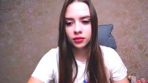 Snapshot of _your_fantasy_girl chatting on August 7, 4:14 am Alisa online show from August 7, 4:14 am