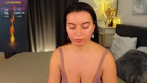 Snapshot of _your_sweetdream chatting on January 18, 11:54 am Jasmine online show from January 18, 11:54 am