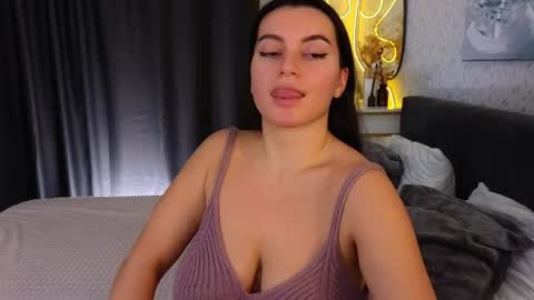 Snapshot of _your_sweetdream chatting on February 8, 7:48 am Jasmine online show from February 8, 7:48 am