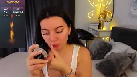 Snapshot of _your_sweetdream chatting on February 11, 7:54 am Jasmine online show from February 11, 7:54 am