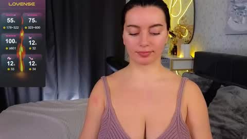Snapshot of _your_sweetdream chatting on February 22, 8:29 am Jasmine online show from February 22, 8:29 am