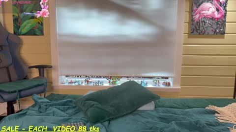 YourSecretCrush online show from June 6, 8:08 am