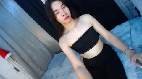 Snapshot of _yoursexwife_ chatting on December 28, 4:09 pm sheng online show from December 28, 4:09 pm