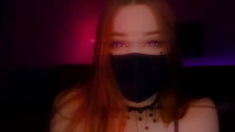 Snapshot of _yourwetdreams_ chatting on July 4, 2:23 pm Roxy online show from July 4, 2:23 pm