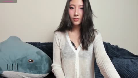 Snapshot of _yuriko chatting on January 30, 11:24 pm Mia online show from January 30, 11:24 pm