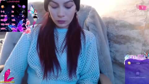 Yuyi online show from May 2, 2:49 am