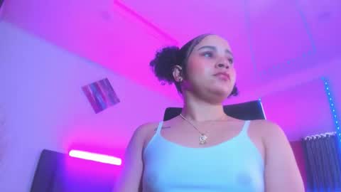Snapshot of _zara_rosse chatting on June 8, 11:32 am ZARA online show from June 8, 11:32 am