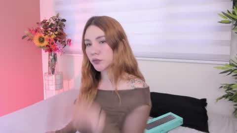 Zoe  online show from June 14, 2:30 pm