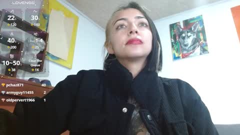 Snapshot of _zoebakers chatting on January 29, 12:45 pm Zoe online show from January 29, 12:45 pm