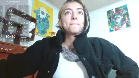 Snapshot of _zoebakers chatting on February 19, 9:50 am Zoe online show from February 19, 9:50 am