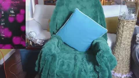 A1wifeslut4u online show from December 15, 2:37 pm