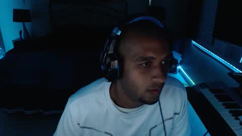 a4orce online show from October 28, 1:42 am