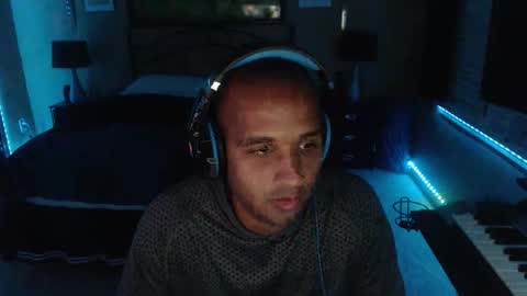 a4orce online show from November 12, 2:01 am