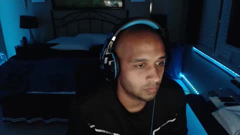 a4orce online show from March 31, 2:02 am