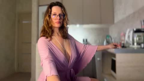 Snapshot of a__enigma chatting on December 21, 10:06 pm online show from December 21, 10:06 pm