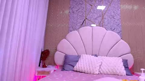 Aisha online show from March 13, 11:50 am