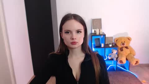 Snapshot of a_ariella_ chatting on October 20, 12:38 pm a_ariella_ online show from October 20, 12:38 pm