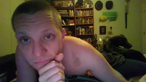 Snapshot of a_bored_dragon chatting on March 5, 6:44 am A Bored Dragon online show from March 5, 6:44 am