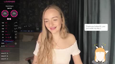 Snapshot of a_delina chatting on December 18, 2:23 pm Adelina online show from December 18, 2:23 pm