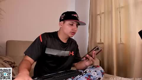 a_lejandro_0_8 online show from April 12, 4:34 pm