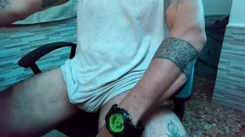 Snapshot of a_reii_ chatting on January 13, 5:13 am a_reii_ online show from January 13, 5:13 am