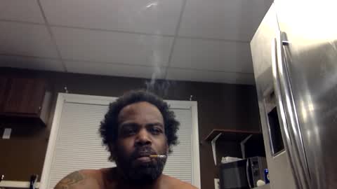 Snapshot of a_rizzy85 chatting on June 3, 6:16 am a_rizzy85 online show from June 3, 6:16 am
