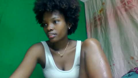 Snapshot of aadienne chatting on May 25, 8:09 am aadienne online show from May 25, 8:09 am