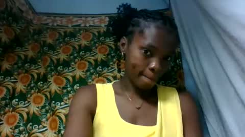 Snapshot of aadienne chatting on June 14, 12:18 pm aadienne online show from June 14, 12:18 pm