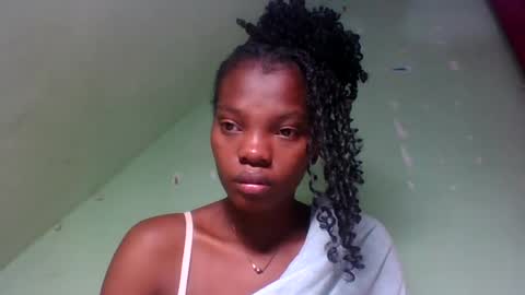 Snapshot of aadienne chatting on June 20, 8:22 pm aadienne online show from June 20, 8:22 pm