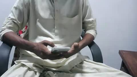 aakhan804 online show from May 21, 12:34 pm