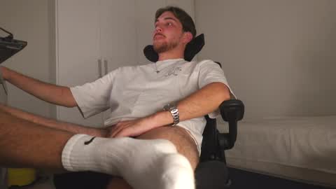 Alex online show from April 2, 1:25 am