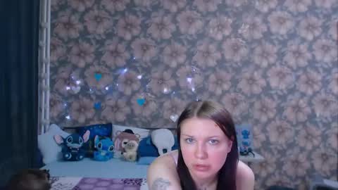 Snapshot of aalicebubble chatting on February 28, 9:49 pm Alice online show from February 28, 9:49 pm