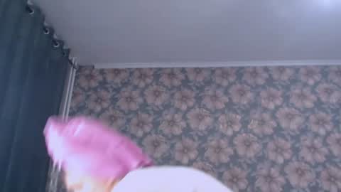 Snapshot of aalicebubble chatting on July 7, 1:59 pm Alice online show from July 7, 1:59 pm