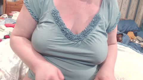 NINA online show from December 22, 8:25 pm