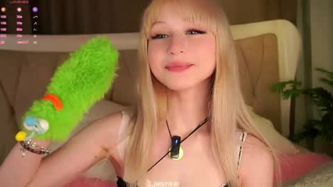 Snapshot of aameow chatting on October 14, 1:56 pm Amy online show from October 14, 1:56 pm