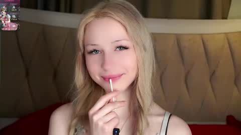 Snapshot of aameow chatting on December 5, 3:20 pm Amy online show from December 5, 3:20 pm